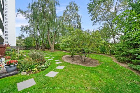 Photo 17 at 405 - 2464 Weston Road, Weston, Toronto
