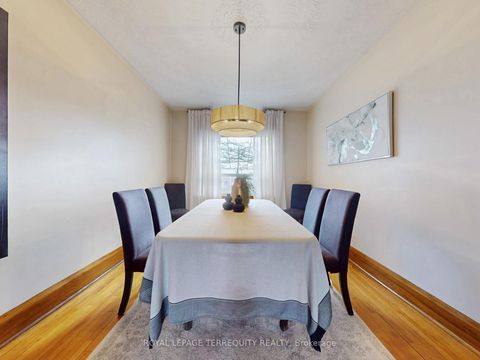 Photo 17 at 371 Strathmore Boulevard, Danforth, Toronto
