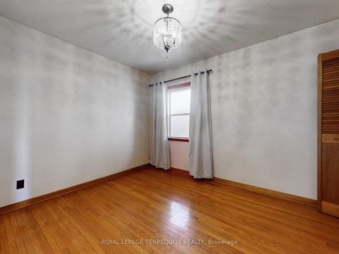 Photo 31 at 371 Strathmore Boulevard, Danforth, Toronto