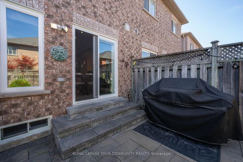 Photo 16 at 57 Deepsprings Crescent, Vellore Village, Vaughan