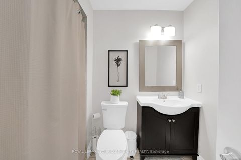 Photo 26 at 57 Deepsprings Crescent, Vellore Village, Vaughan