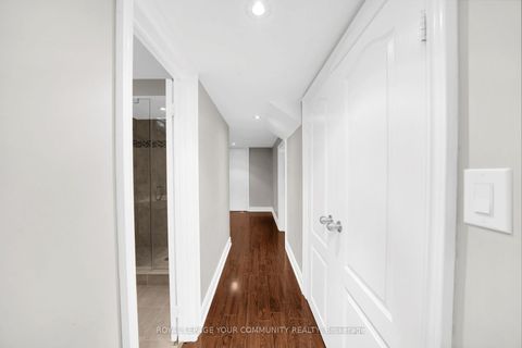 Photo 34 at 57 Deepsprings Crescent, Vellore Village, Vaughan