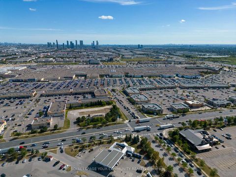 Photo 38 at 57 Deepsprings Crescent, Vellore Village, Vaughan