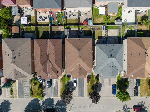 Photo 41 at 57 Deepsprings Crescent, Vellore Village, Vaughan