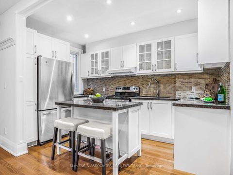 Photo 7 at 226 Broadway Avenue, Mount Pleasant East, Toronto