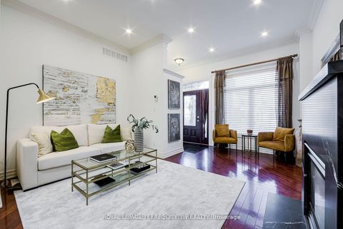 Photo 4 at 329 Lippincott Street, University, Toronto