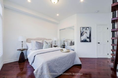 Photo 12 at 329 Lippincott Street, University, Toronto