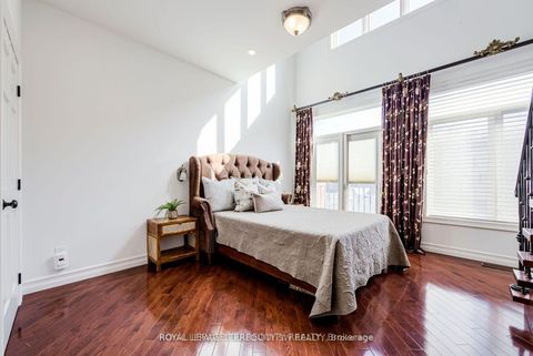 Photo 19 at 329 Lippincott Street, University, Toronto