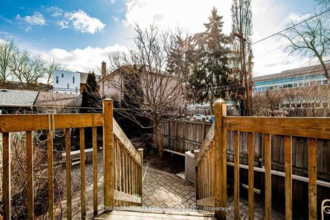 Photo 28 at 329 Lippincott Street, University, Toronto