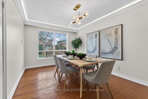 Photo 4 at 26 Fontainbleau Drive, Newtonbrook West, Toronto