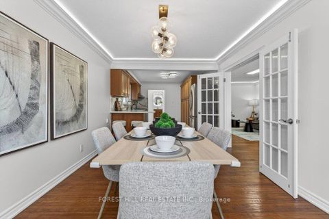 Photo 5 at 26 Fontainbleau Drive, Newtonbrook West, Toronto