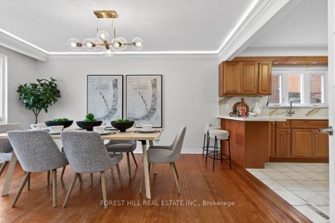 Photo 6 at 26 Fontainbleau Drive, Newtonbrook West, Toronto