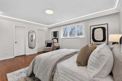 Photo 14 at 26 Fontainbleau Drive, Newtonbrook West, Toronto