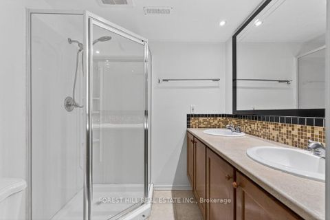 Photo 23 at 26 Fontainbleau Drive, Newtonbrook West, Toronto