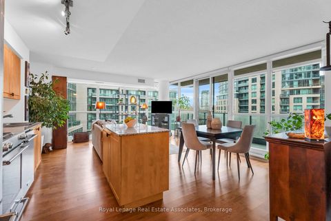 Photo 3 at 583 - 209 Fort York Boulevard, Niagara, Toronto