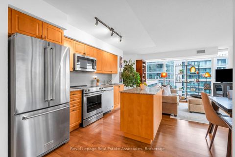 Photo 4 at 583 - 209 Fort York Boulevard, Niagara, Toronto