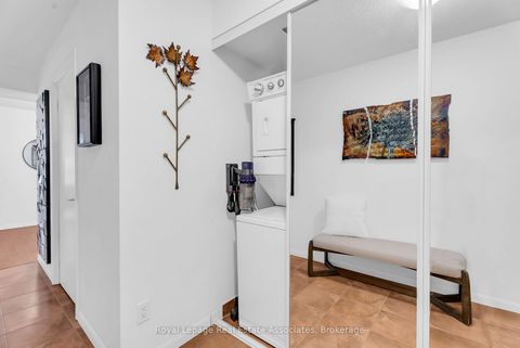 Photo 22 at 583 - 209 Fort York Boulevard, Niagara, Toronto