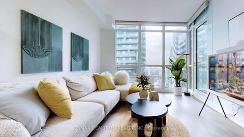 Photo 4 at 3111 - 30 Roehampton Avenue, Mount Pleasant West, Toronto