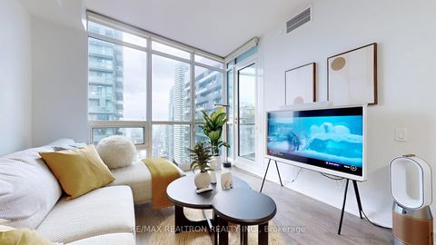 Photo 6 at 3111 - 30 Roehampton Avenue, Mount Pleasant West, Toronto