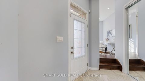 Photo 4 at 8 Casely Avenue, Rural Richmond Hill, Richmond Hill