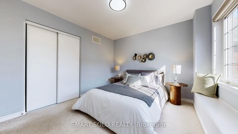 Photo 29 at 8 Casely Avenue, Rural Richmond Hill, Richmond Hill