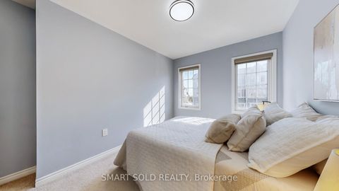 Photo 31 at 8 Casely Avenue, Rural Richmond Hill, Richmond Hill