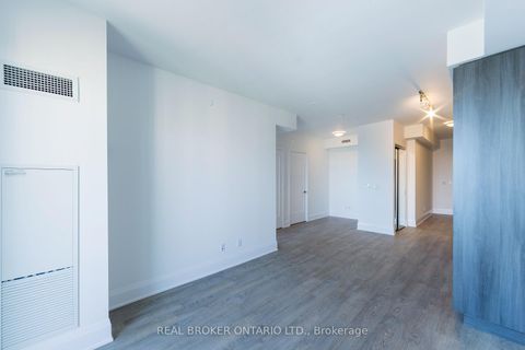 Photo 10 at 1904 - 101 Erskine Avenue, Mount Pleasant West, Toronto
