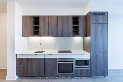 Photo 13 at 1904 - 101 Erskine Avenue, Mount Pleasant West, Toronto