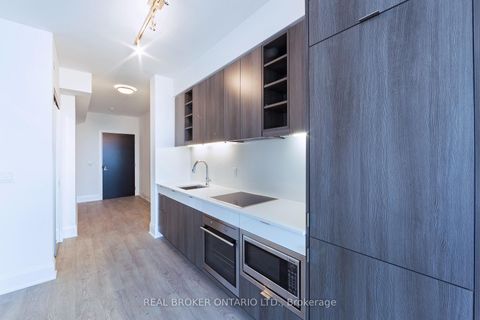 Photo 14 at 1904 - 101 Erskine Avenue, Mount Pleasant West, Toronto