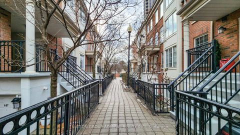 Photo 1 at 516 - 3 Everson Drive, Willowdale East, Toronto