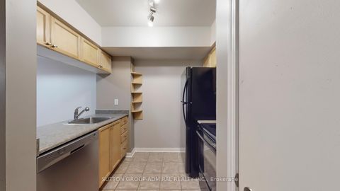 Photo 10 at 516 - 3 Everson Drive, Willowdale East, Toronto