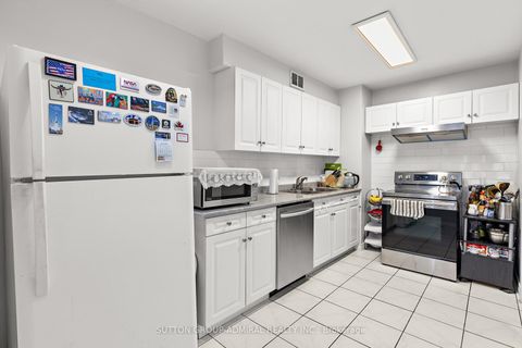Photo 6 at 712 - 25 Four Winds Drive, York University Heights, Toronto