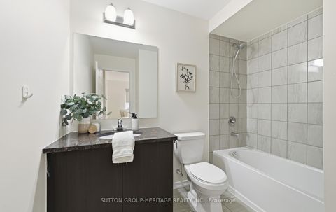 Photo 16 at 44 - 209 Danzatore Path, Windfields, Oshawa