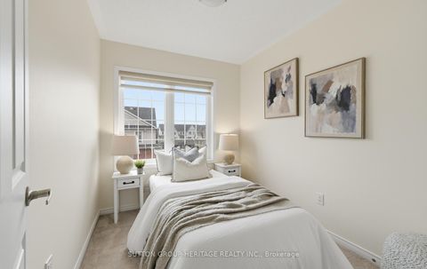 Photo 17 at 44 - 209 Danzatore Path, Windfields, Oshawa