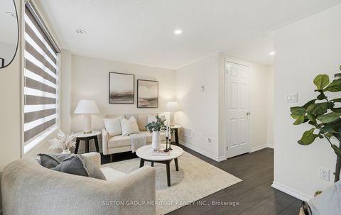 Photo 25 at 44 - 209 Danzatore Path, Windfields, Oshawa