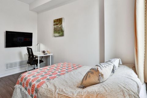 Photo 6 at 3 Herzberg Gardens, York University Heights, Toronto