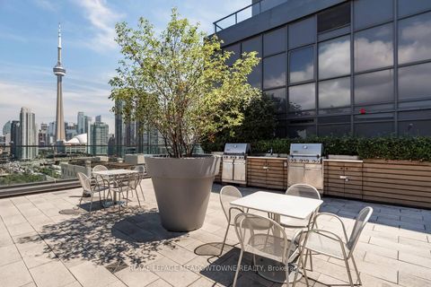 Photo 23 at 210 - 560 Front Street W, Waterfront Communities C1, Toronto