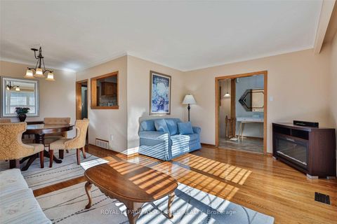 Photo 6 at 166 Lynnbrook Drive, Woburn, Toronto