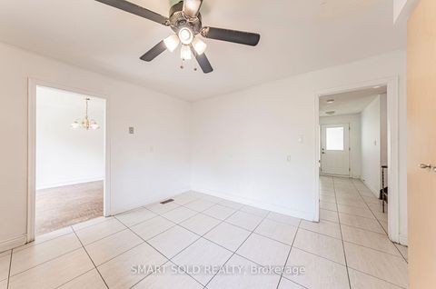 Photo 19 at 75 Stockdale Crescent, North Richvale, Richmond Hill