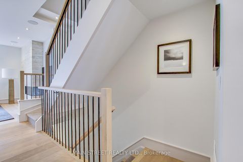 Photo 5 at 27 - 12 Powseland Crescent, West Woodbridge, Vaughan