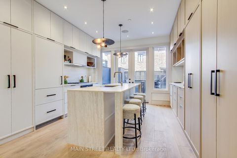 Photo 6 at 27 - 12 Powseland Crescent, West Woodbridge, Vaughan