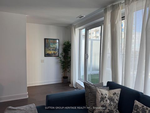 Photo 11 at 814 - 783 Bathurst Street, University, Toronto