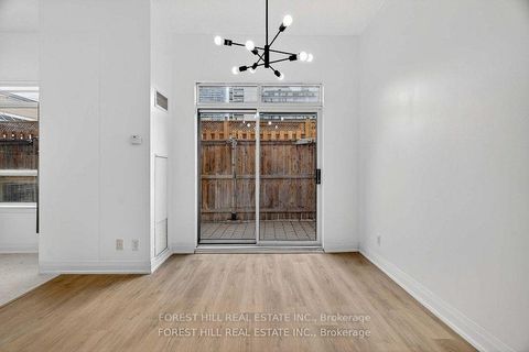 Photo 11 at 102 - 5940 Yonge Street, Newtonbrook West, Toronto