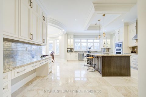 Photo 5 at 99 Glensteeple Trail N, Aurora Estates, Aurora