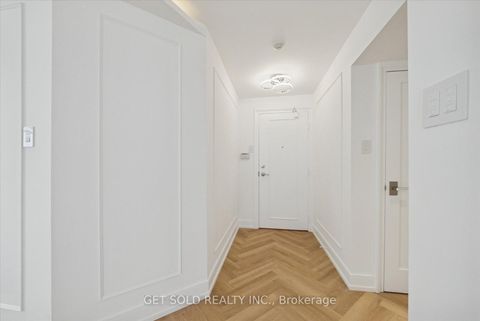 Photo 4 at 903 - 7440 Bathurst Street, Brownridge, Vaughan