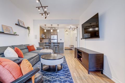 Photo 8 at 1101 - 9235 Jane Street, Maple, Vaughan