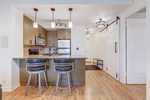 Photo 10 at 1101 - 9235 Jane Street, Maple, Vaughan