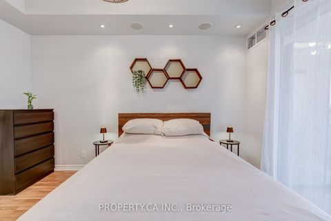 Photo 16 at 1101 - 9235 Jane Street, Maple, Vaughan