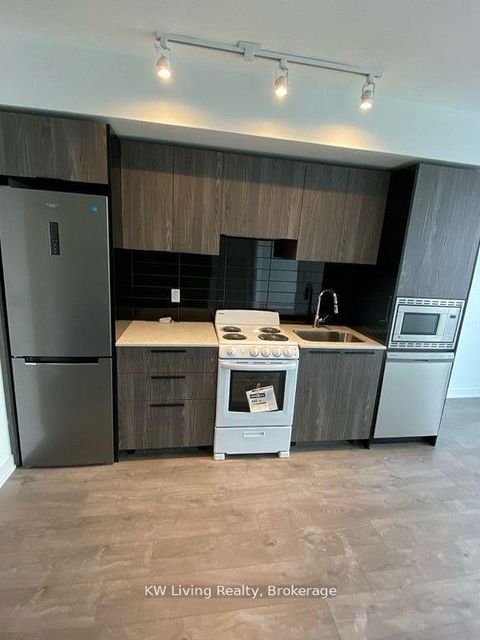 Photo 6 at 2903 - 501 Yonge Street, Yonge Corridor, Toronto