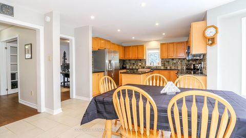 Photo 11 at 37 Falling Brook Drive, Bayshore, Barrie